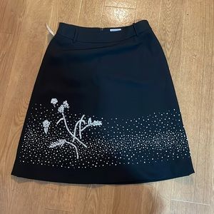 Skirt waist 32 inches